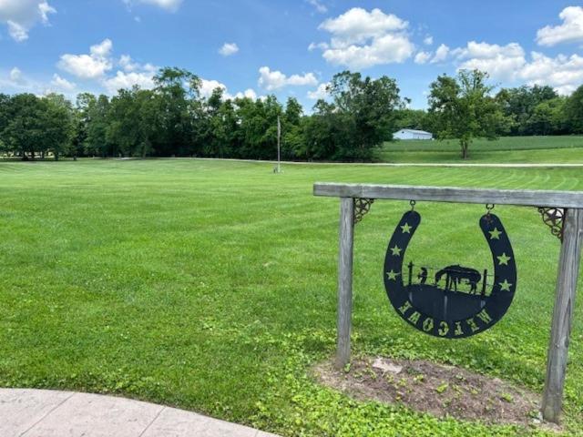 法兰克福Bourbon Trail Hideaway别墅 外观 照片
